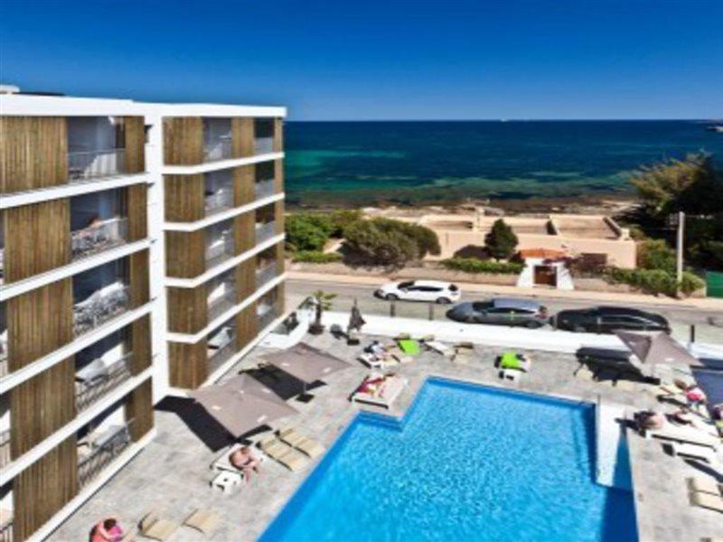 Ryans - Only Adults Apartahotel 3*
