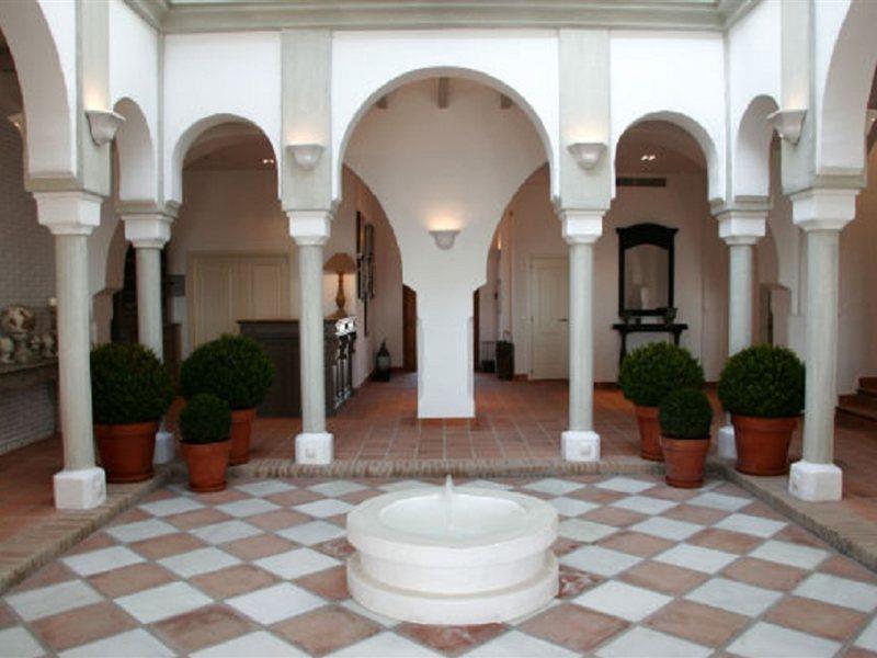 B Bou Cortijo Bravo Hotel 4*