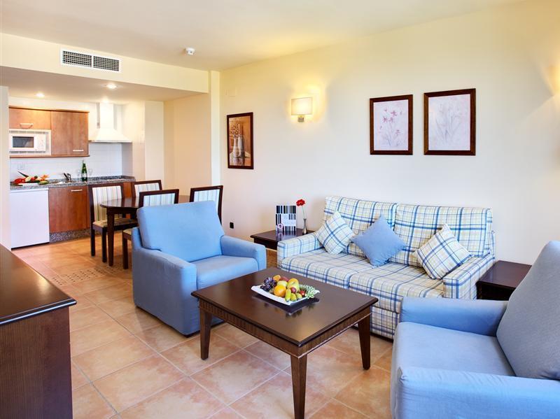 Occidental Hotel 4*