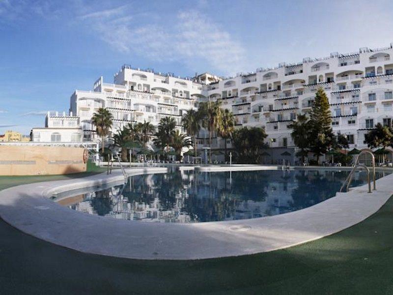 Bahía Serena Apartahotel 4*