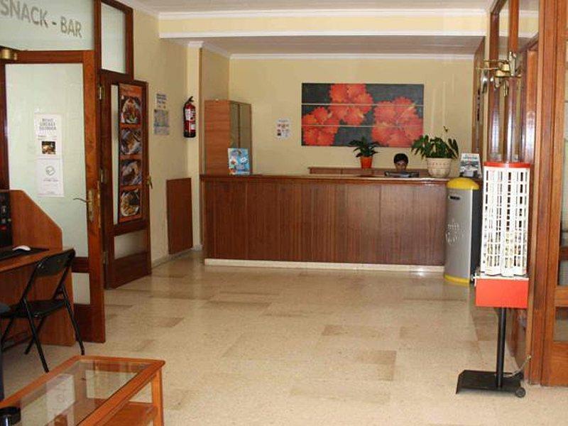 Mariposas Apartahotel