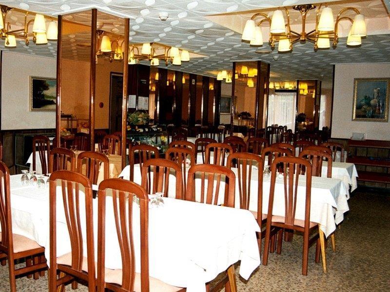 Marisol Hotel