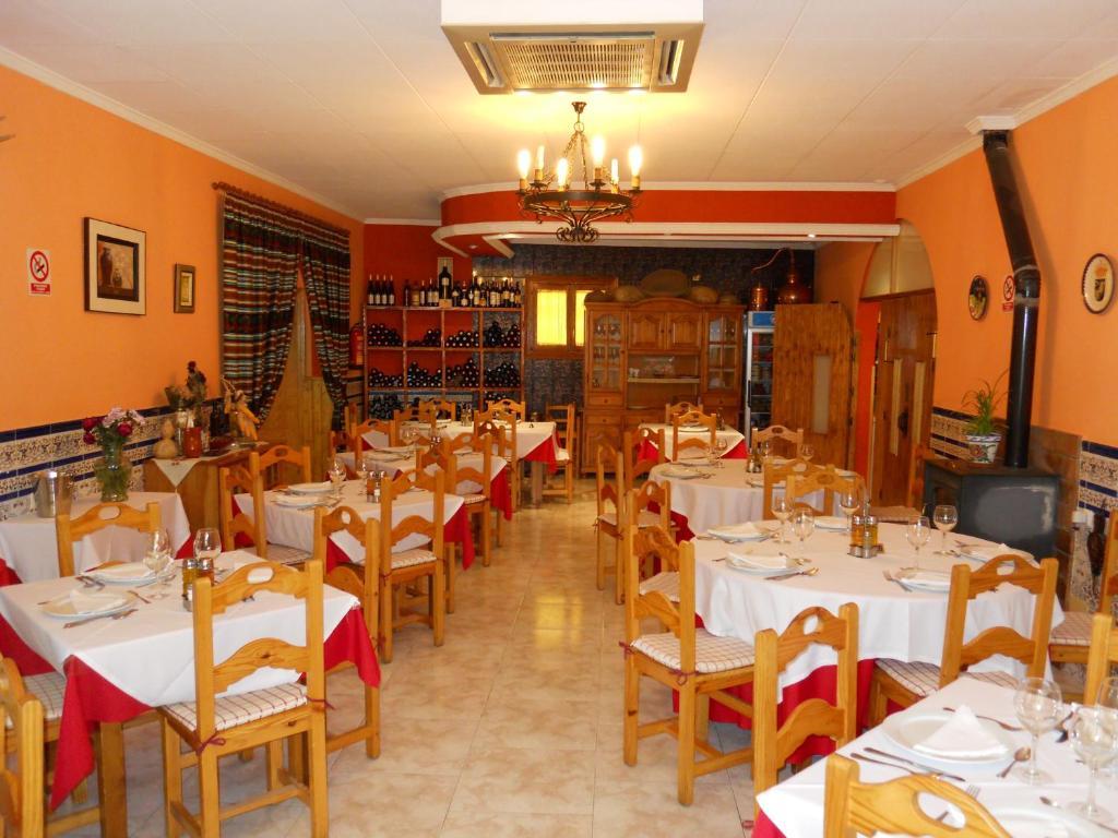 Restaurante La Piscina Pensión Canjáyar