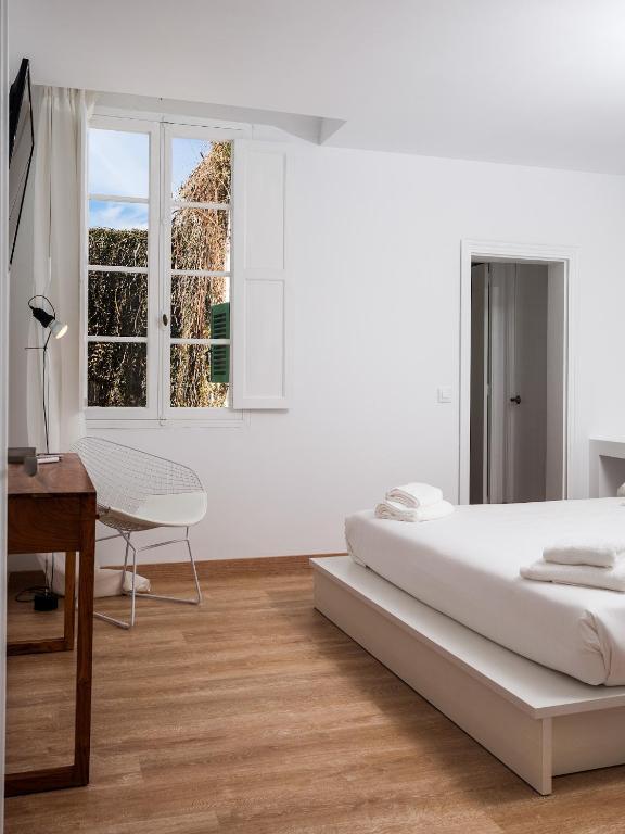 Cheap & Chic 3*