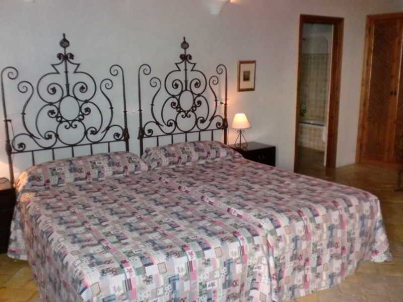 Hotel Hospederia Del Monasterio 2*