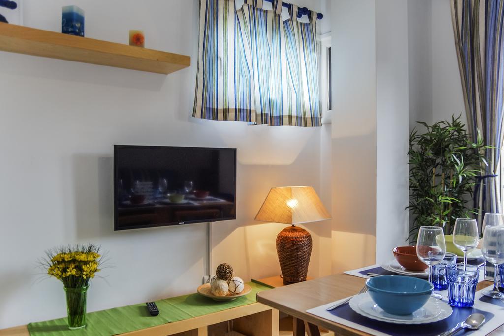 Apartment La Victoria Free Parking By Cadiz4rentals