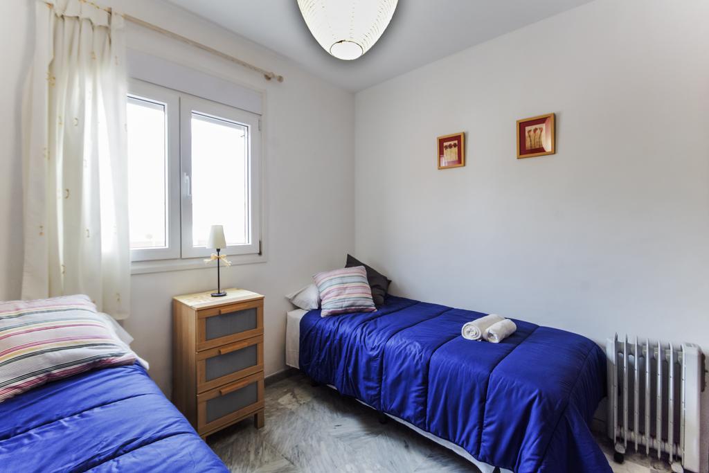Apartment La Victoria Free Parking By Cadiz4rentals *