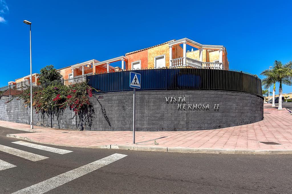 In Los Cristianos Villa *