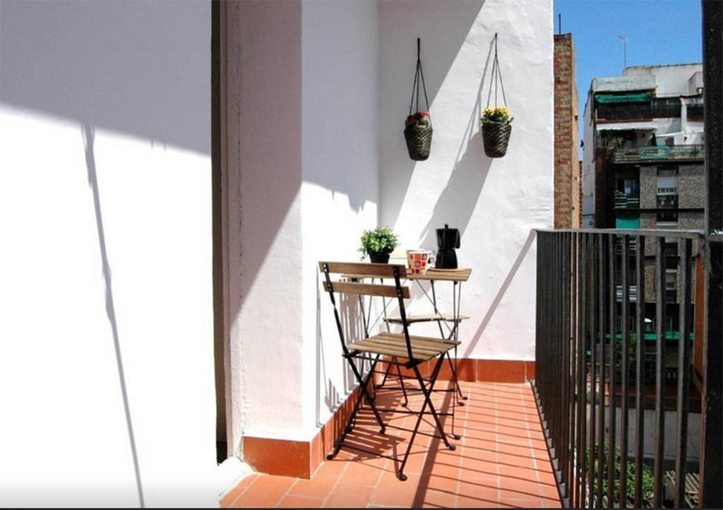 Apartamento Bcn4days 24/7 *