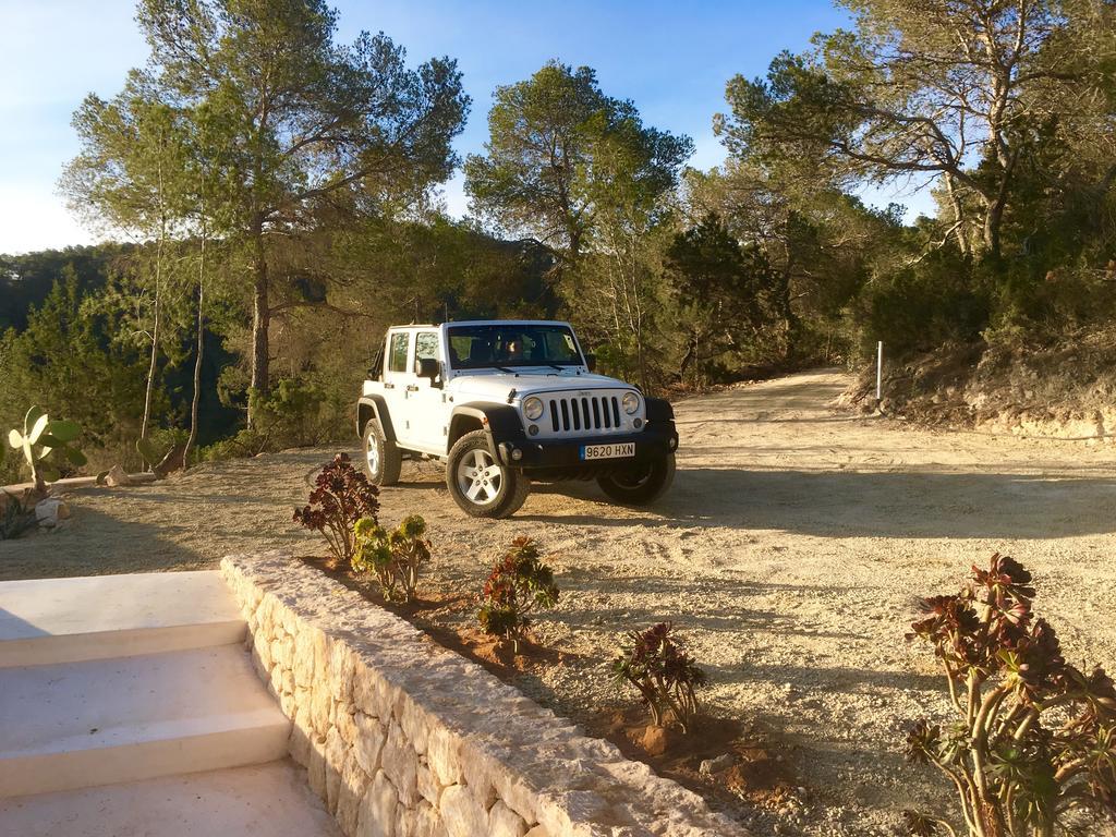 Blue Hill House, King-Of-Hill Villa With Amazing Scenery, Sunset & Sea View Holiday home