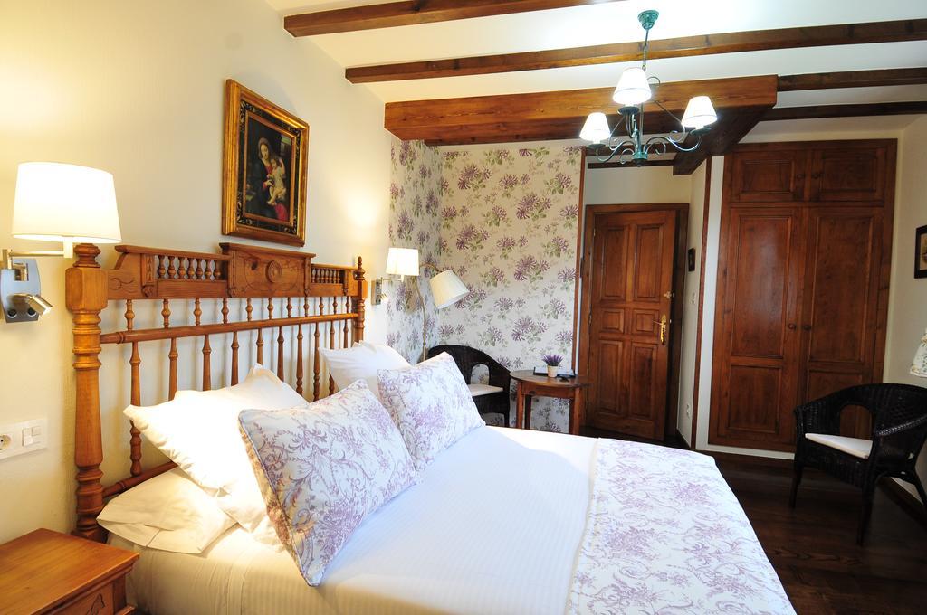 Country house Casa Rural Llugaron I Miravalles