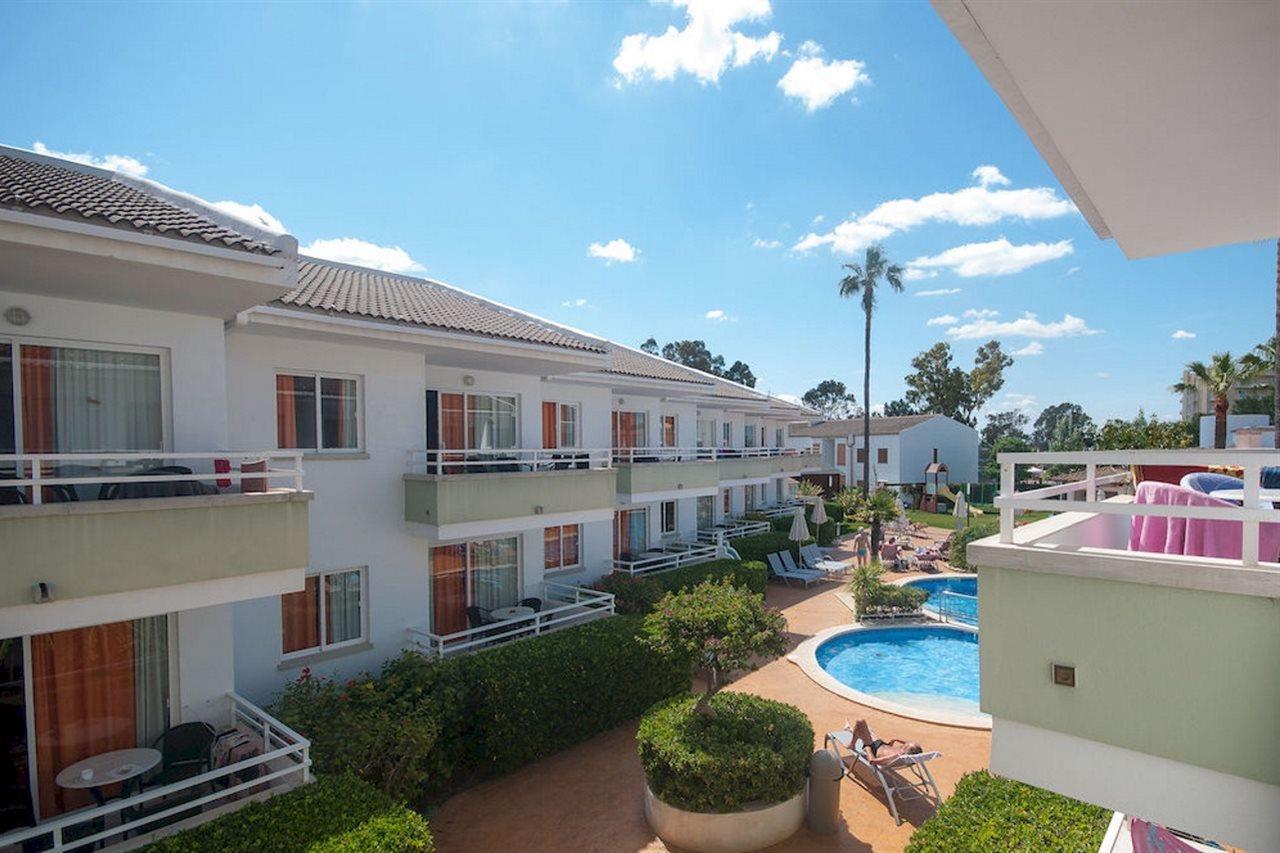 Universal Elisa Apartahotel 4*