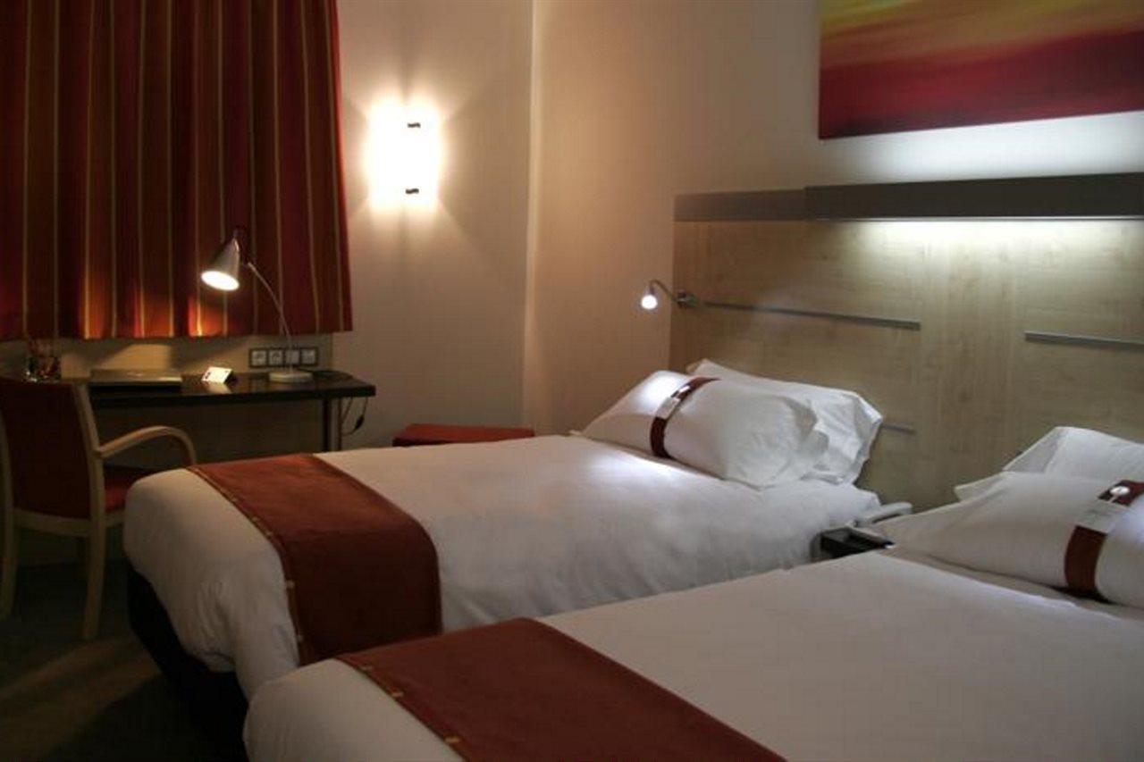 Hotel Express Sant Cugat By Ihg 3*