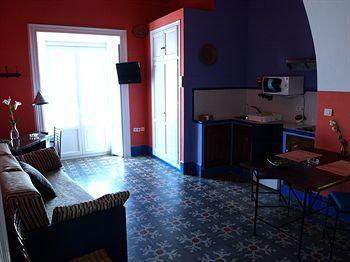 Hotel La Casa Amarilla Tarifa