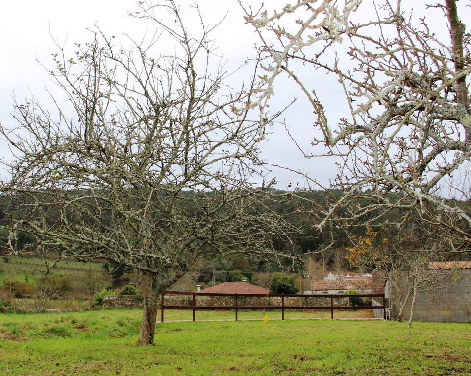 Country house O Cruceiro Lires