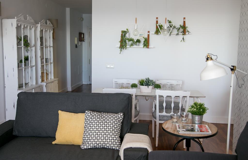 Urbanchic Beachfront Apt