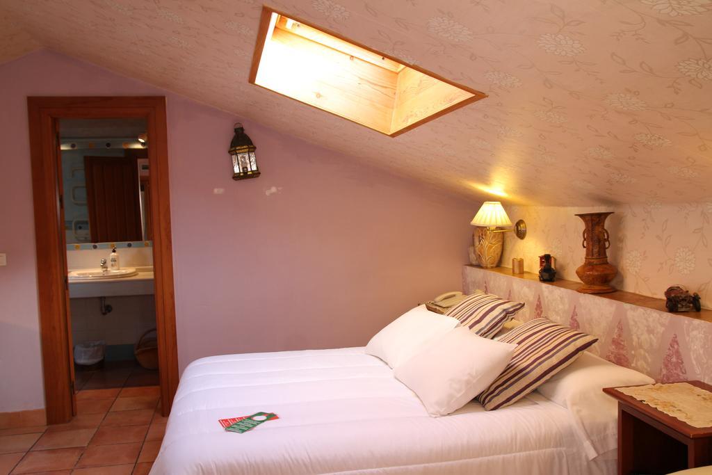 Hotel Abadía 2*