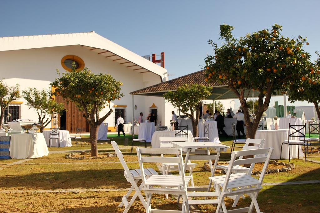 Cortijo Los Naranjos De San Juan Las Cabezas de San Juan