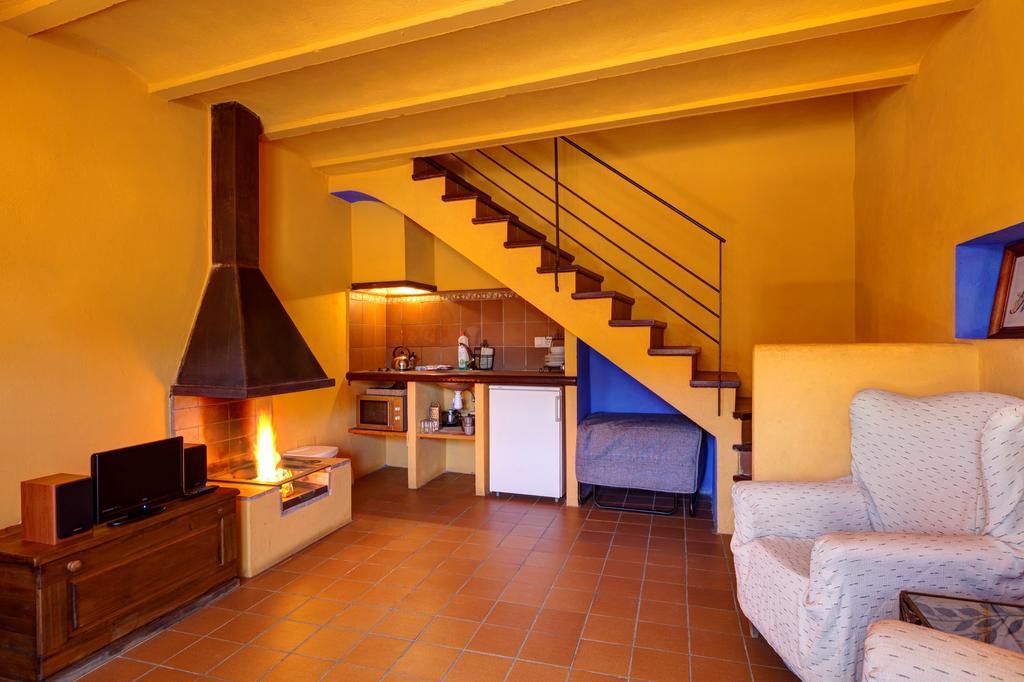 Country house Mas Petit La Bisbal d'Emporda