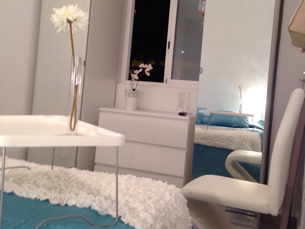 Modern Close Las Vistas Apartment