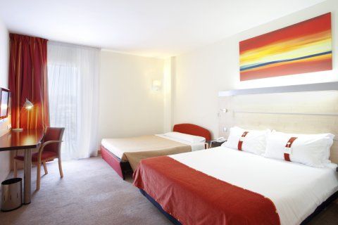 Hotel Girona 3 Salt