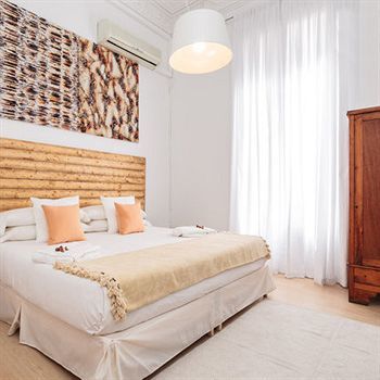 Cami Gallery Guest house