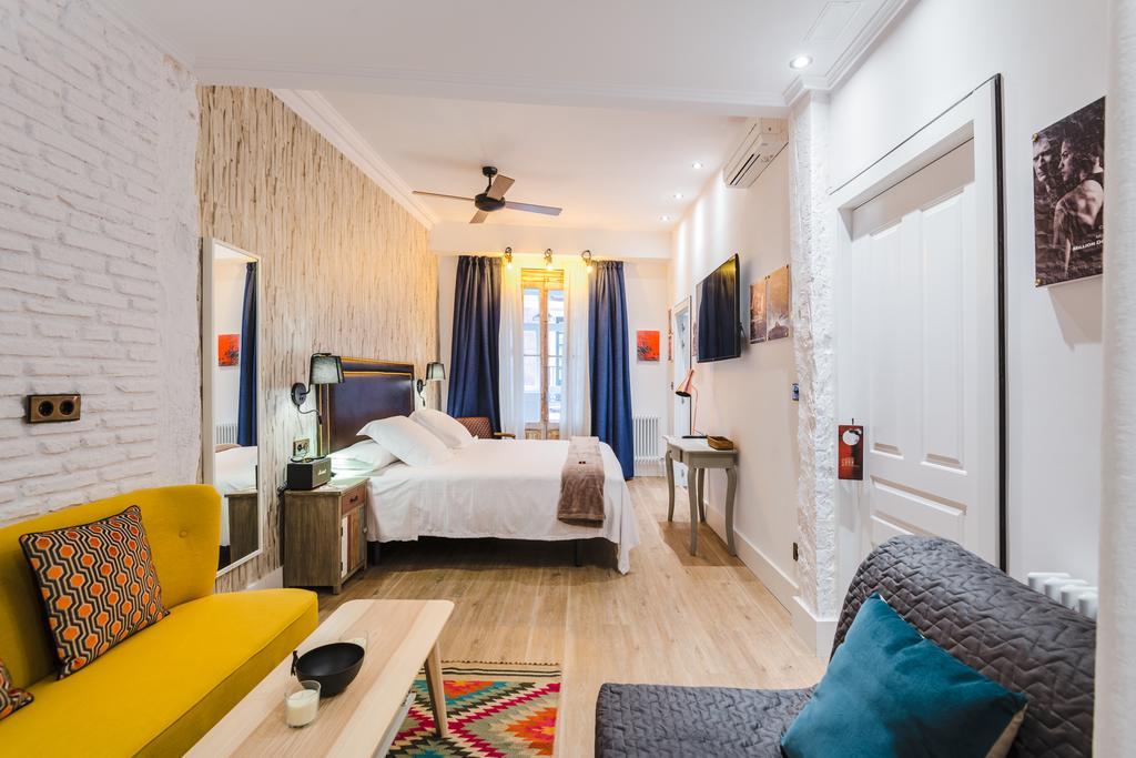 Boutique Caravan Cinema 2*