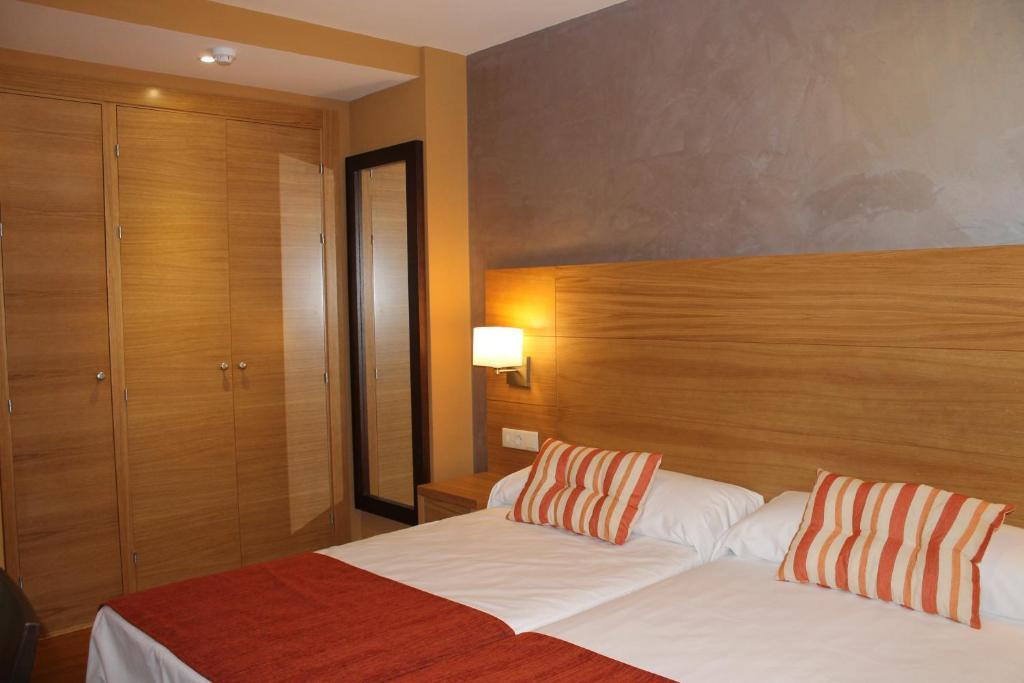 Hotel Carmen 2*