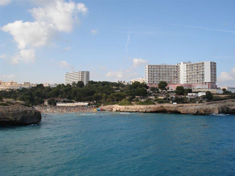 Globales America Hotel 4*