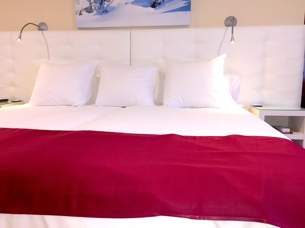 Del Hotel 3*
