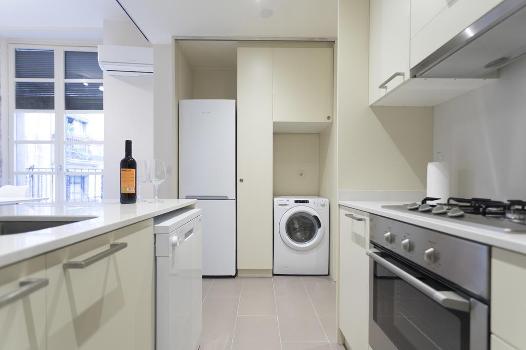 Bravissimo Cort Reial-1a Apartment
