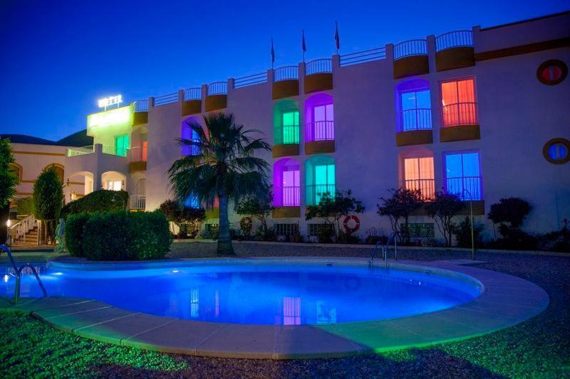 Agades Hotel *