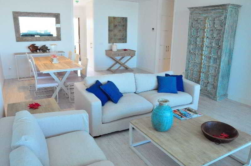 Puerto Sherry Apartahotel