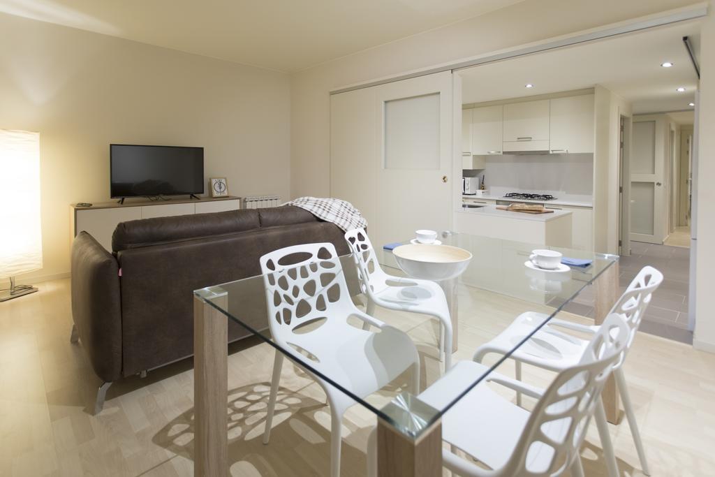 Bravissimo Cort Reial-3a Apartment
