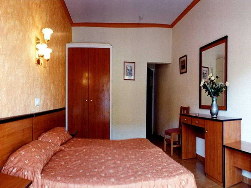 Marisol Hotel 2*