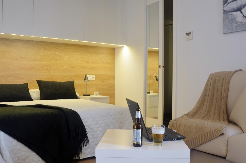 Atrium Apartment *