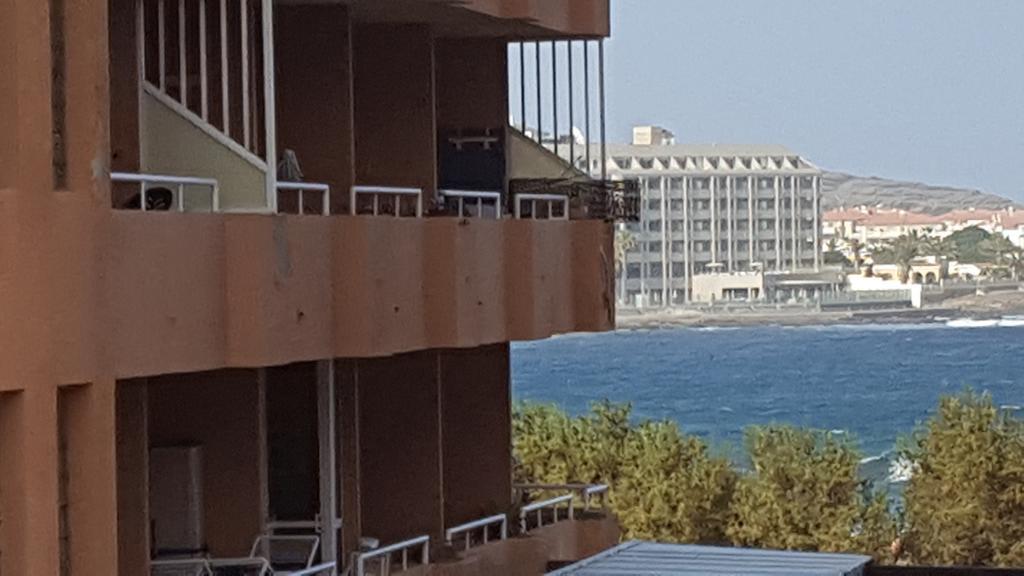 Beachfront With Ocean Views Apartamento El Médano