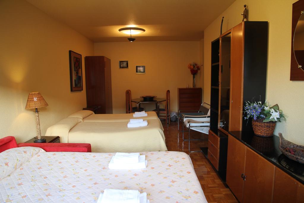 Acella * Pamplona