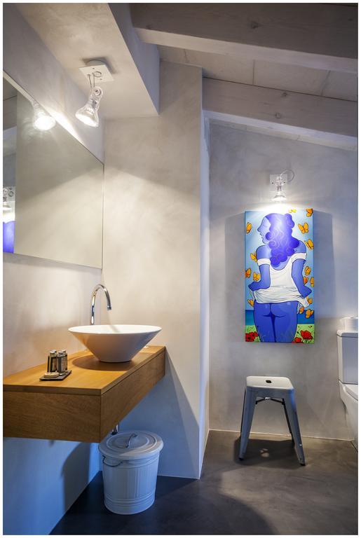 Cheap & Chic 3*