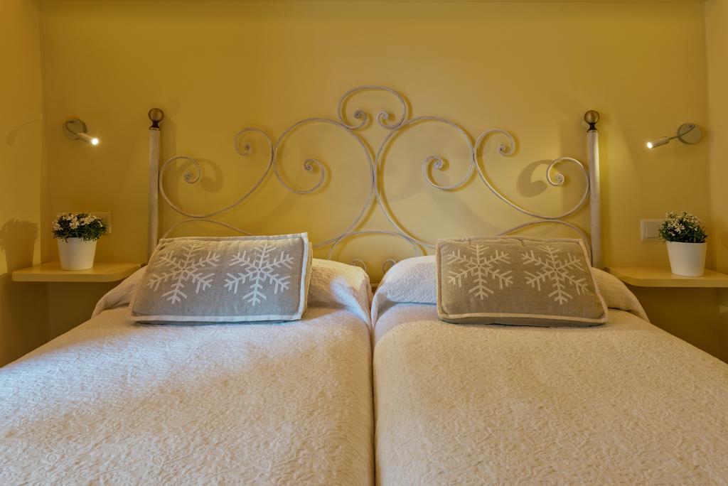 Hotel Cal Sastre Santa Pau