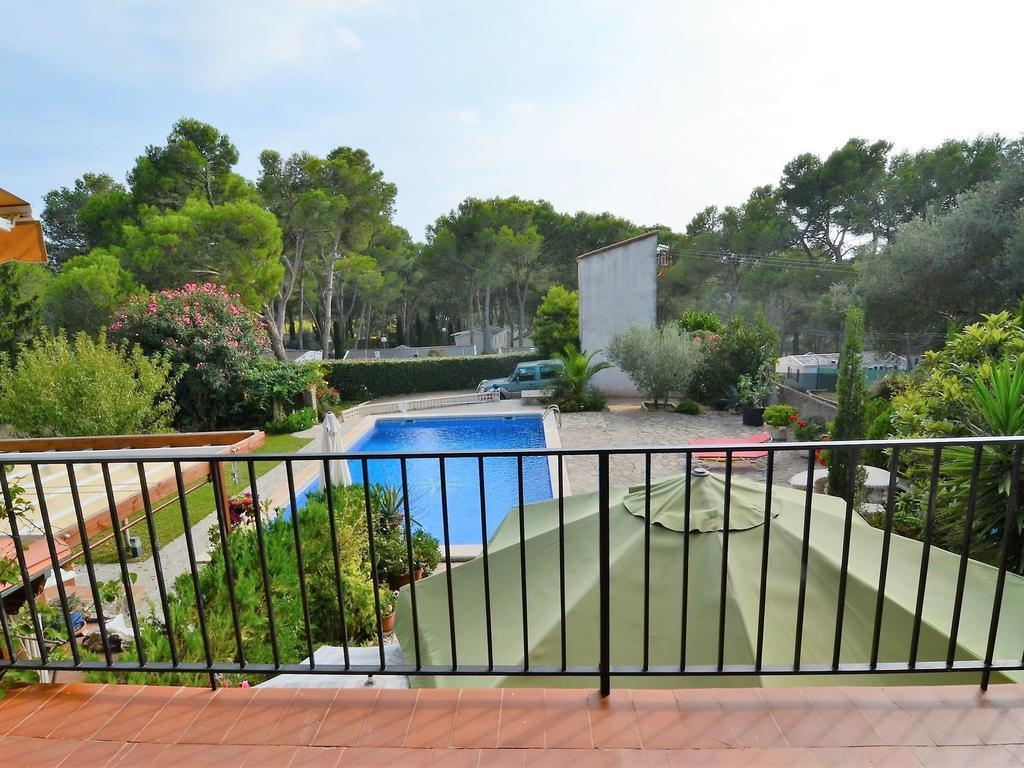 Los Pinos Apartment