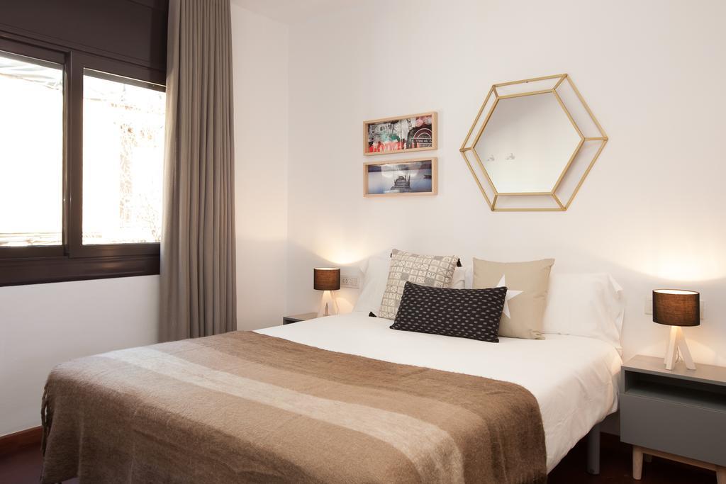 Click&flat Europa Fira Apartment