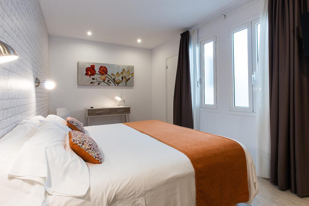 Menurka Hostal Ciutadella (Menorca)