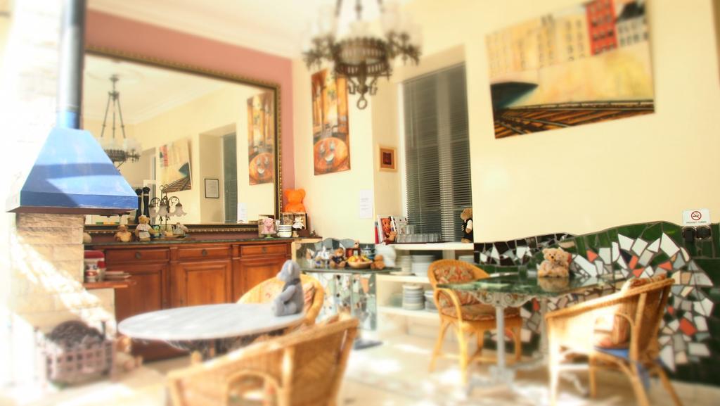 Privat Liberty Hotel 2*