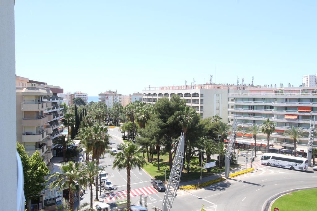 Apartment For A Royal Center Salou