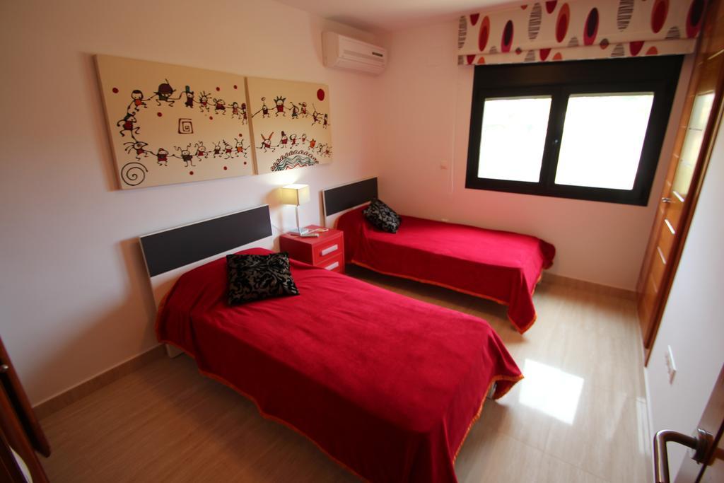 Villa Elena Baladrar *