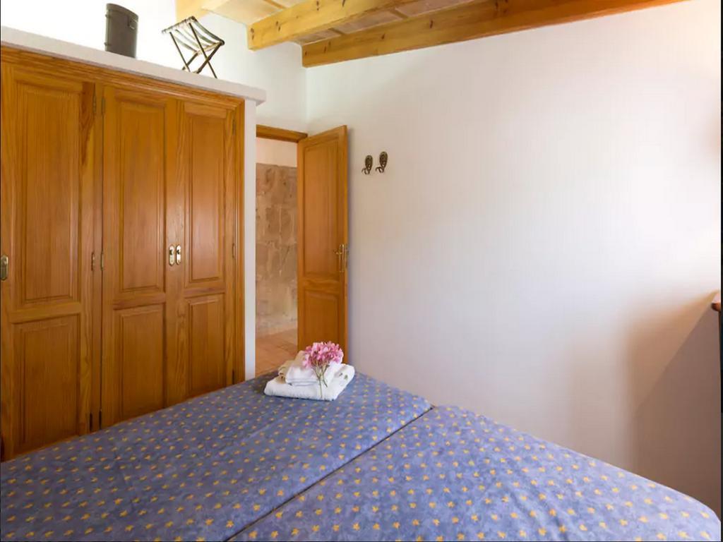 Apartment Puerto De Pollensa Villa: Mountain Retreat Near *