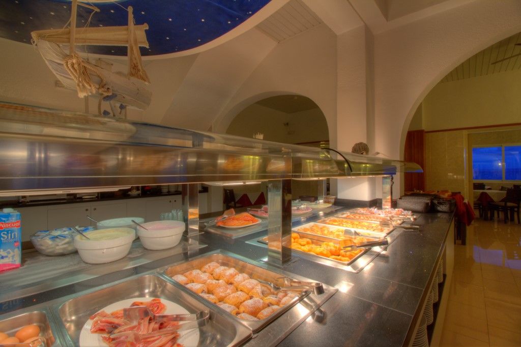 Hotel Roca Bella *
