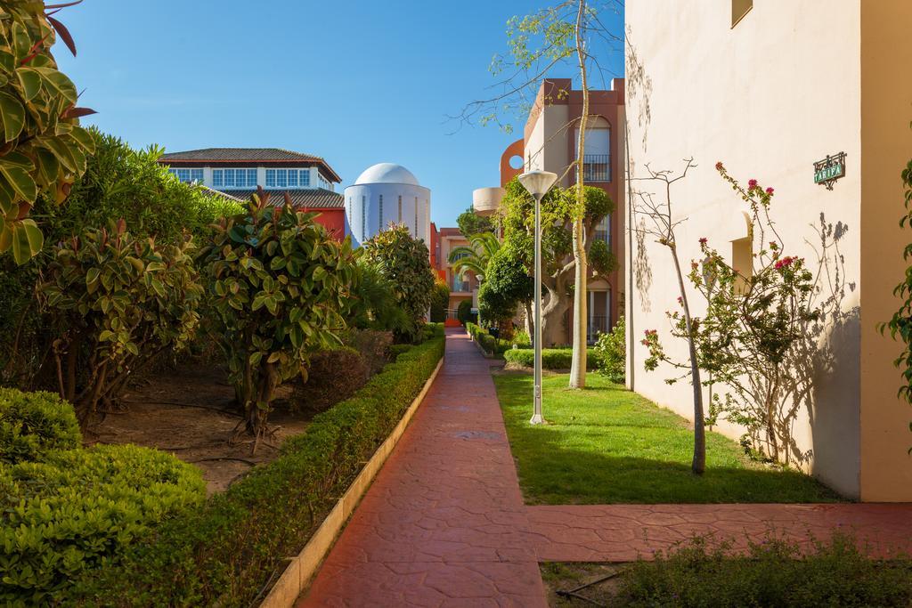 Dunas Aparthotel 4*