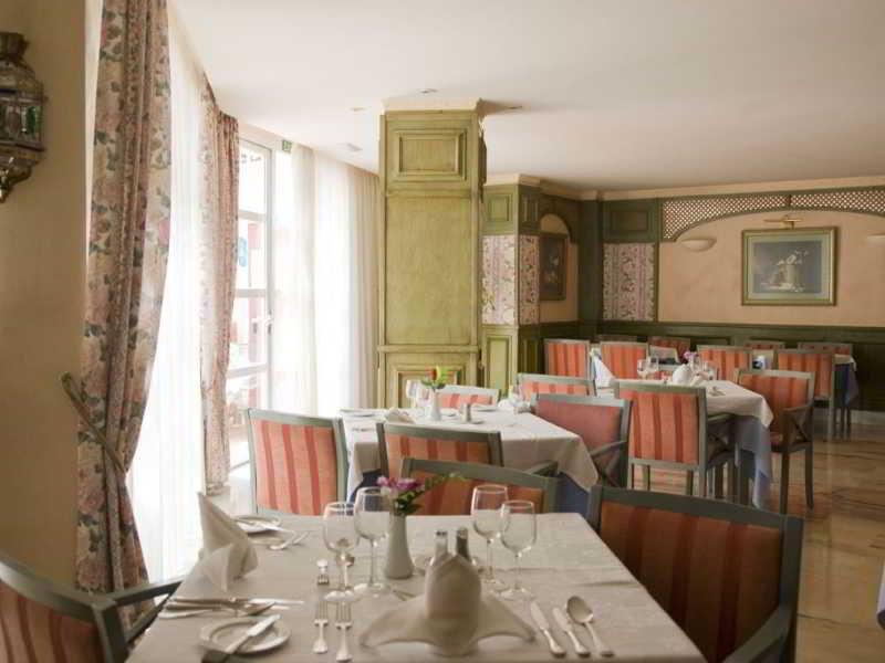 Hotel Globales Palace 4*